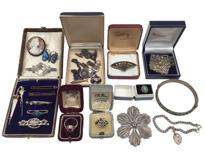 Lot 51 - Group of silver and white metal jewellery including a Victorian white metal brooch in the form of a fan with enamelled bird decoration, Indian paste set ring and pendant etc