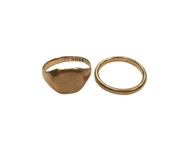 Lot 1036 - 18ct gold signet ring and a yellow metal wedding ring