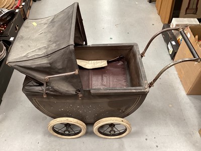 Lot 724 - Antique dolls pram