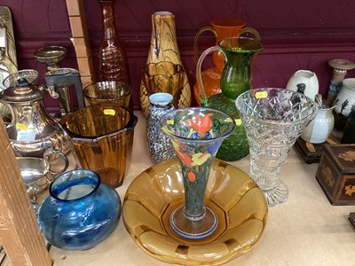 Lot 673 - Mid century art glass and studio glassware