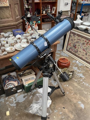 Lot 571 - Sky- watcher telescope with lenses and accessories