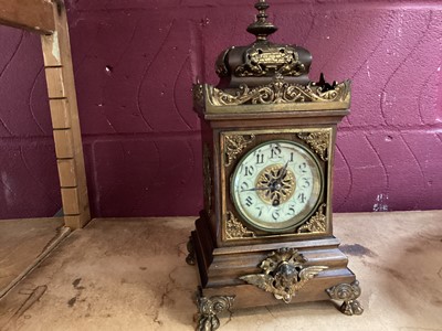 Lot 657 - 19th century mantle clock with gilt ormolu mounts