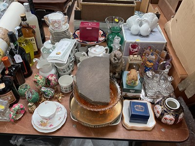 Lot 550 - Royal Doulton Tapestry pattern teaset, together with Lladro Dove ornament, Royal Crown Derby and other ceramics.