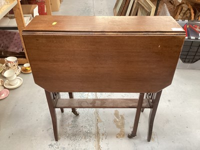 Lot 1209 - Edwardian mahogany Sutherland table, 61cm wide