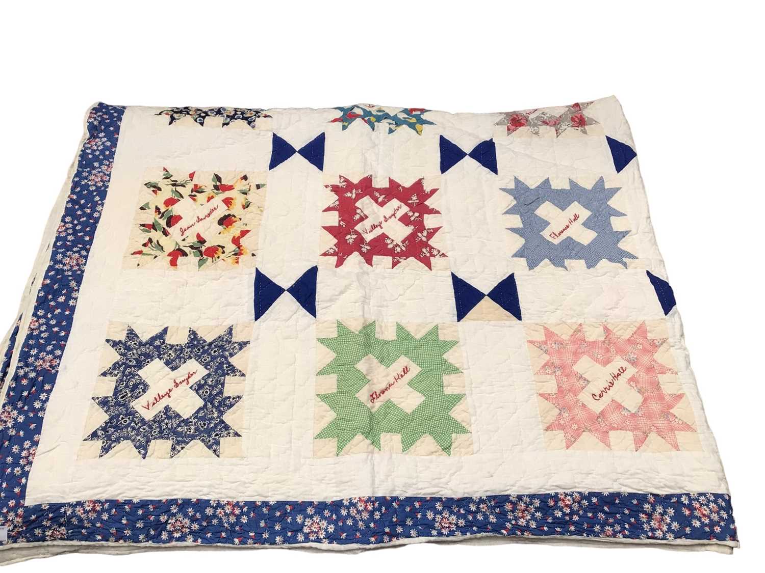 Lot 2112 - American patchwork quilt square and