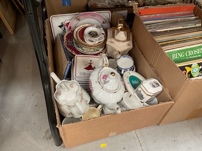 Lot 456 - Collection of assorted ceramics and glassware, (3 boxes).