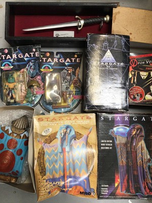 Lot 322 - Group of toys, figures and film related items including Stargate, Lara Croft, Star Wars, V for Vendetta, Alien Trilogy etc