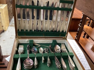 Lot 670 - Selection of canteens of cutlery and other flatware