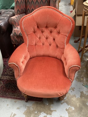 Lot 1319 - Victorian button back chair with peach upholstery