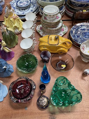 Lot 507 - Sadler yellow glazed car teapot, together with Aynsley teaset and glassware.