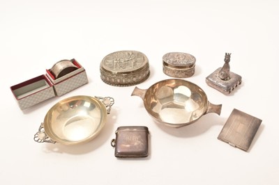 Lot 305 - Collection of miscellaneous silver and silver plate