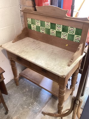 Lot 1367 - Edwardian washstand with marble top and tiled back, 92cm wide, 47cm deep, 117.5cm high