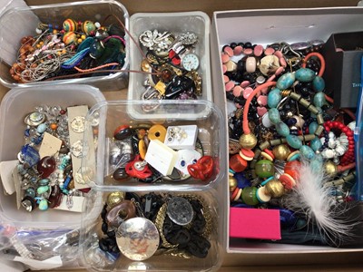 Lot 1087 - Group of vintage and later costume jewellery and wirstwtches