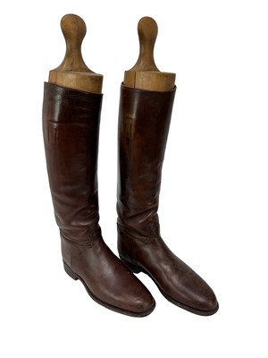 Lot 971 - Pair of good quality brown leather hunting boots with wooden trees, believed size 9.5