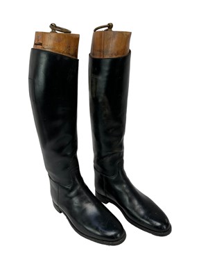 Lot 972 - Pair of good quality black leather hunting boots with wooden trees, believed size 9.5