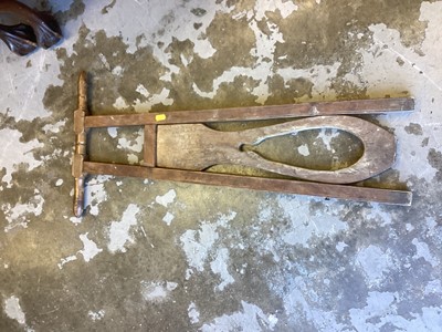 Lot 1186 - Vintage boot jack