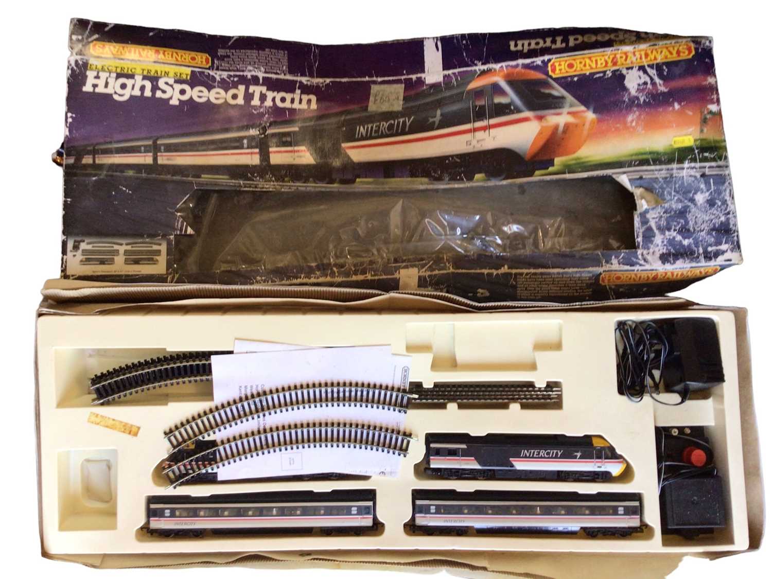 Lot 1830 Hornby OO Gauge Night Mail Express with 2 6