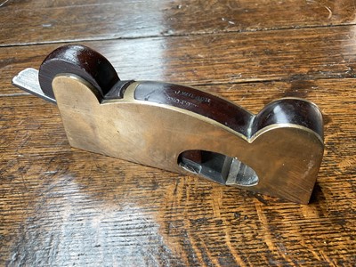 Lot 2420 - Victorian rosewood and brass shoulder plane, unsigned, 19cm long