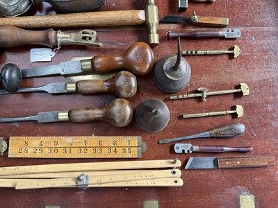 Lot 2400 - Interesting group of 19th century and later hand tools to include screwdrivers, brass pad saw, oil cans, rules and other items (1 box).