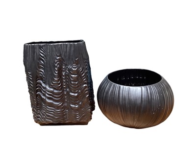 Lot 1147 - Two modernist Rosenthal Studio Linie Porcelaine Noire vases designed by Martin Freyer