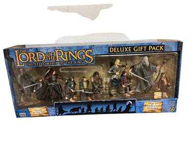 Lot 1911 - Toy Biz The Lord of the Rings (The Fellowship of the Ring) Deluxe Gift Pack, boxed 81084, & The Lord of the Rings Elves of Middle-Earth, boxed 81655, plus three other action figures and life...