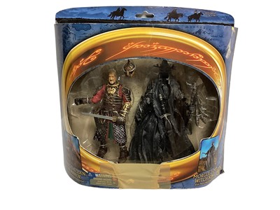 Lot 1911 - Toy Biz The Lord of the Rings (The Fellowship of the Ring) Deluxe Gift Pack, boxed 81084, & The Lord of the Rings Elves of Middle-Earth, boxed 81655, plus three other action figures and life...