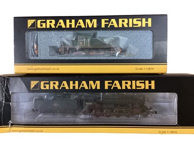 Lot 1915 - Graham Farish N Gauge 2-8-0 BR Black late crest (Weathered) WD Austerity Class locomotive & tender 9020, boxed 372-427, BR Green with wasp stripes (Weathered) Class 14 Diesel d9523, boxed 3...