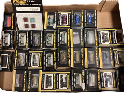 Lot 1916 - Graham Farish N Gauge coaches (x5) and rolling stock (x32) (37 total)