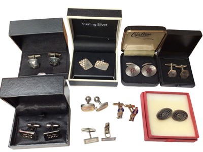 Lot 10 - Six pairs of silver and continental silver cufflinks, pair of Duchamp hologram eye cufflinks and two other pairs