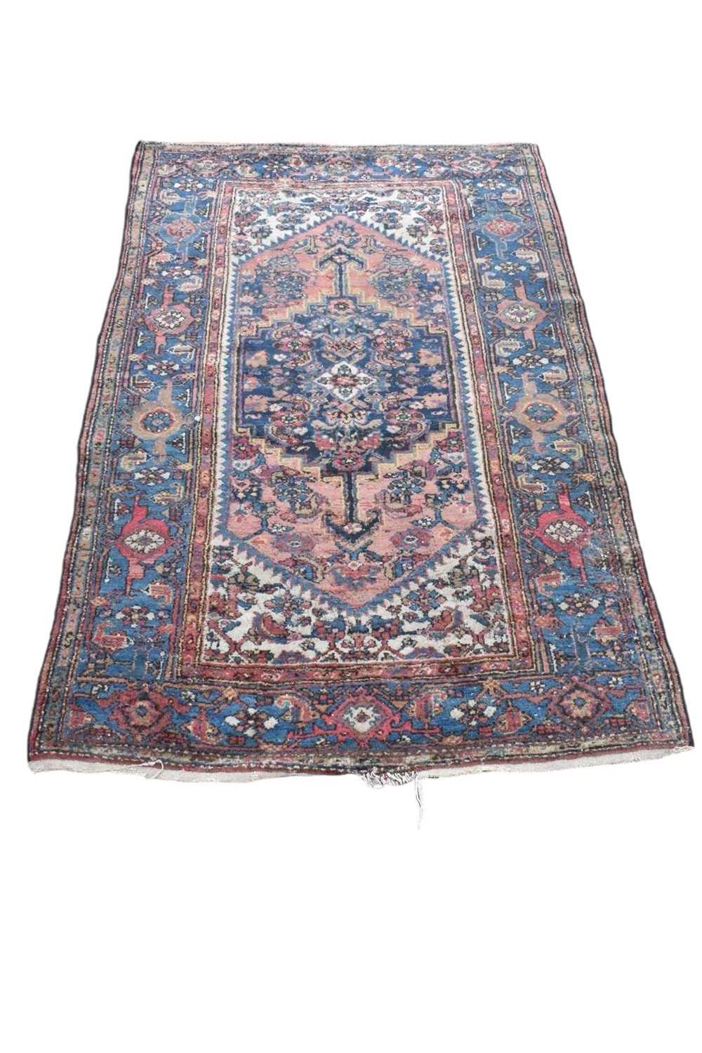 Lot 1338 - Hamadan rug