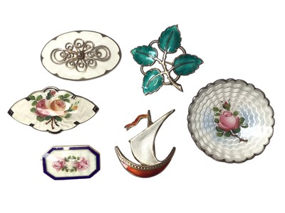 Lot 113 - Six Norwegian silver and enamel brooches