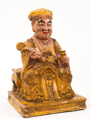 Lot 835 - 18th / 19th century Chinese seated deity gilt wooded figure