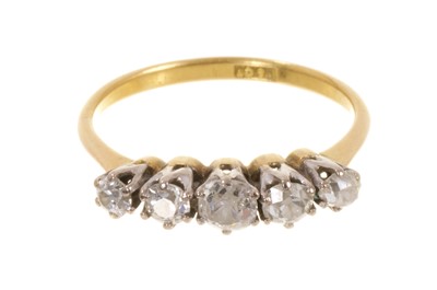 Lot 445 - Antique diamond five stone ring