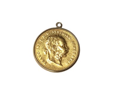 Lot 138 - Austrian gold ducat 1915 in 9ct gold pendant mount