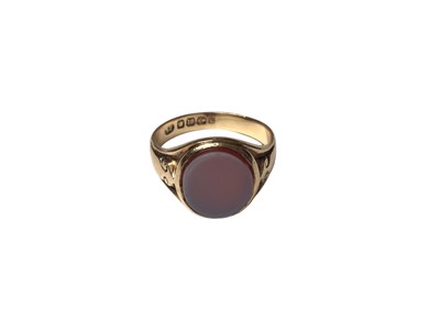 Lot 166 - Victorian 18ct gold signet ring with hardstone oval panel