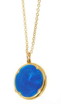 Lot 552 - Edwardian gold and blue guilloché enamel locket