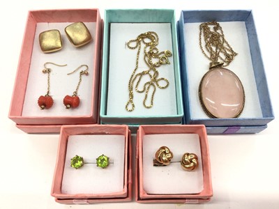 Lot 21 - Group of gold gem set jewellery