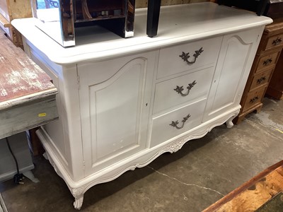 Lot 1348 - Modern white painted sidboard with three drawers flanked by cupboards