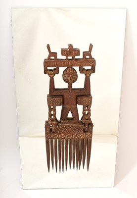 Lot 775 - A large Ashanti comb