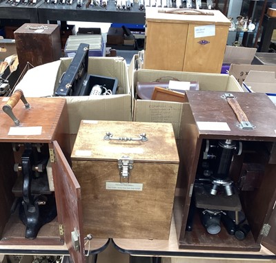 Lot 2688 - Collection of scientific instruments