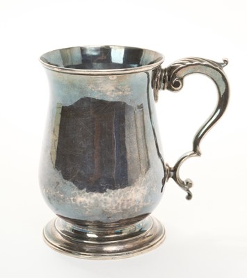 Lot 270 - Georgian silver baluster mug