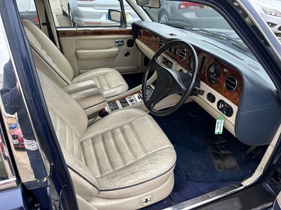 Lot 7 - 1990 Bentley Mulsanne S saloon, reg. no. 192 GUW