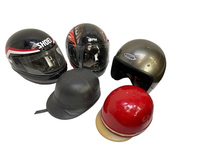 Lot 87 - Group of five helmets (two boxes).