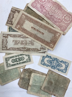 Lot 592 - World - Mixed coins & banknotes to include G.B. silver Victoria JH Double Florin 1887 AVF, George V Crown 1935 GEF, Roman Coins & others (Qty)