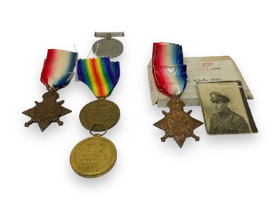 Lot 778 - Group of First and Second World War campaign medals comprising 1914 - 15 Star named to 1891 PTE. W. R. E. Dood. Glouc. R. (With box of issue), together with another 1914 - 15 Star named to 7657...