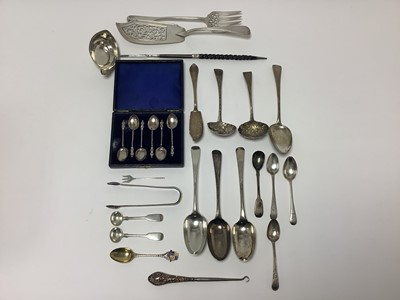 Lot 279 - Selection of miscellaneous silver