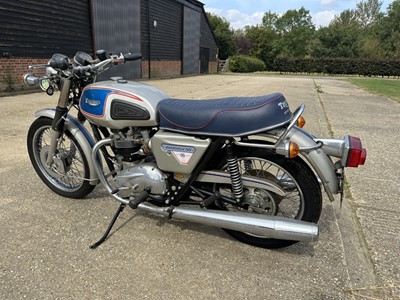 Lot 31 - 1977 Triumph Silver Jubilee Bonneville, 744cc motorcycle reg. no. VOO 99S