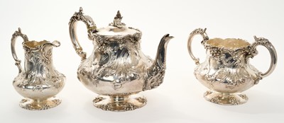 Lot 206 - Victorian three peice silver teaset