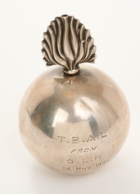 Lot 211 - Edwardian silver flaming grenade table lighter