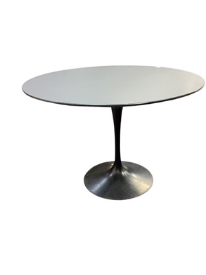 Lot 1285 - After Eero Saarinen for Knoll, two Tulip tables, each with black laminate circular top on enamel metallic tulip base